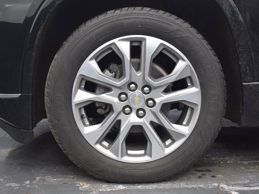 Used 2018 Chevrolet Traverse Premier w/ LPO, 'HIT The Road' Package image 8