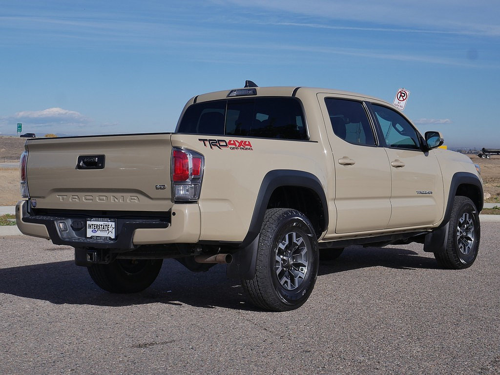 Used 2020 Toyota Tacoma TRD Off-Road w/ TRD Premium Off Road Package AWD/4WD image 5
