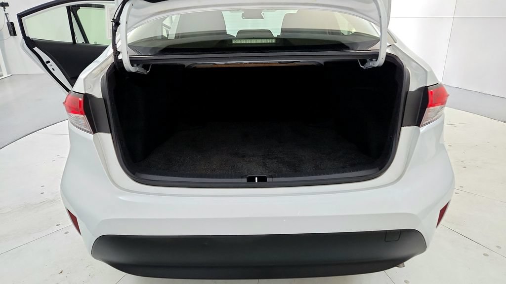Certified 2023 Toyota Corolla LE w/ Carpet Mat Package (TMS) FWD image 32