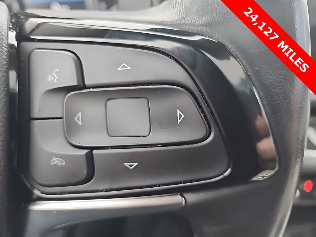 Used 2024 Buick Enclave Essence w/ Experience Buick Package image 16