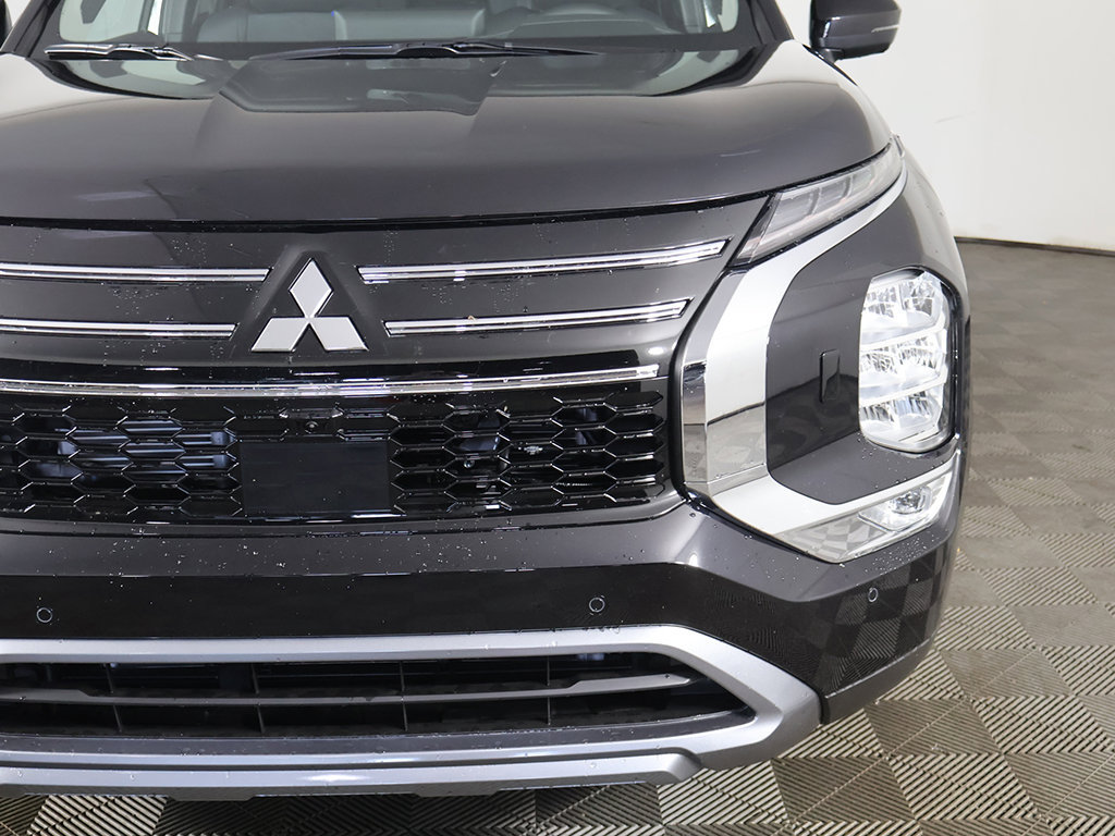 New 2026 Mitsubishi Outlander SE AWD/4WD image 16