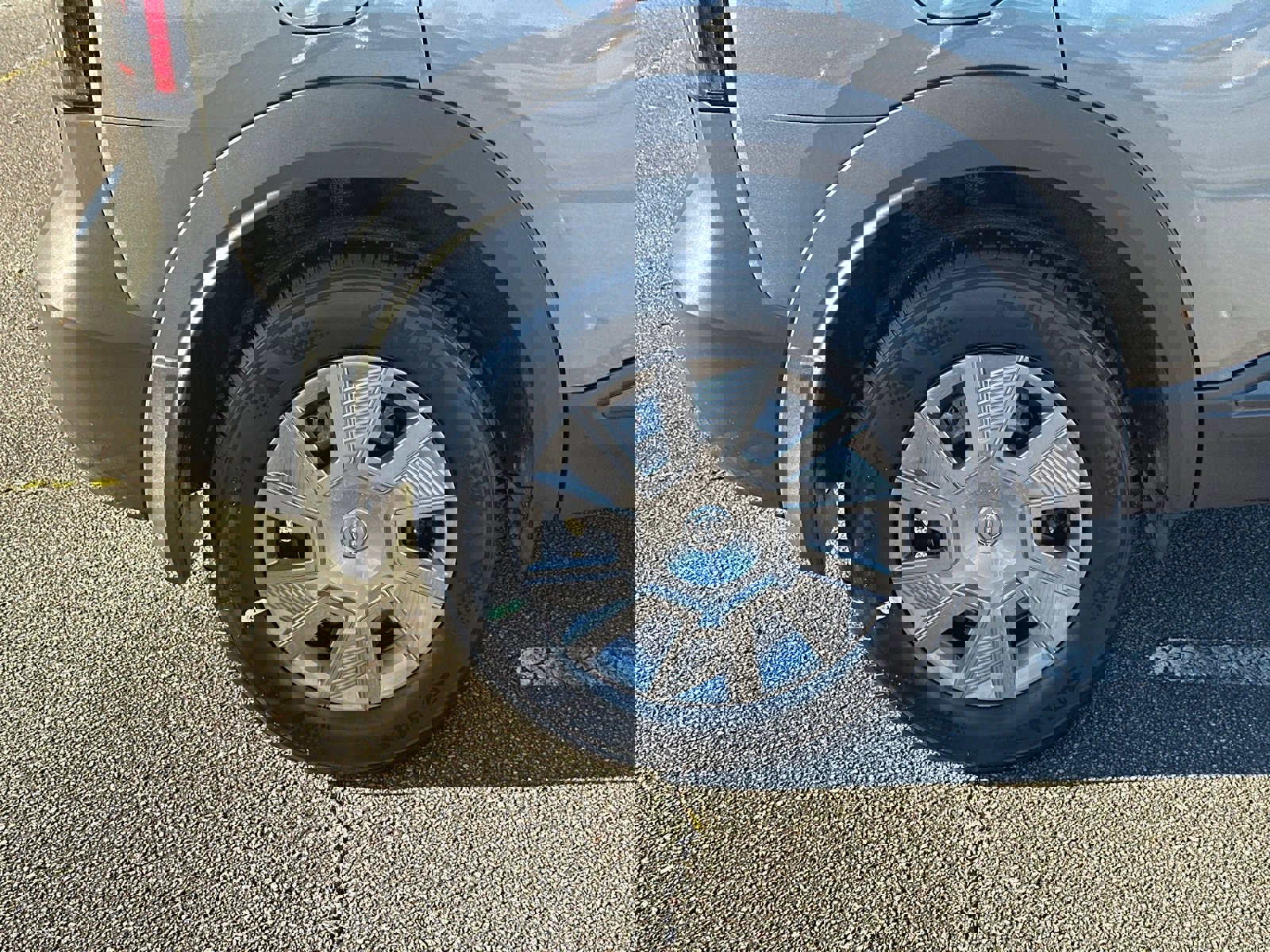 New 2026 Nissan Kicks S image 17