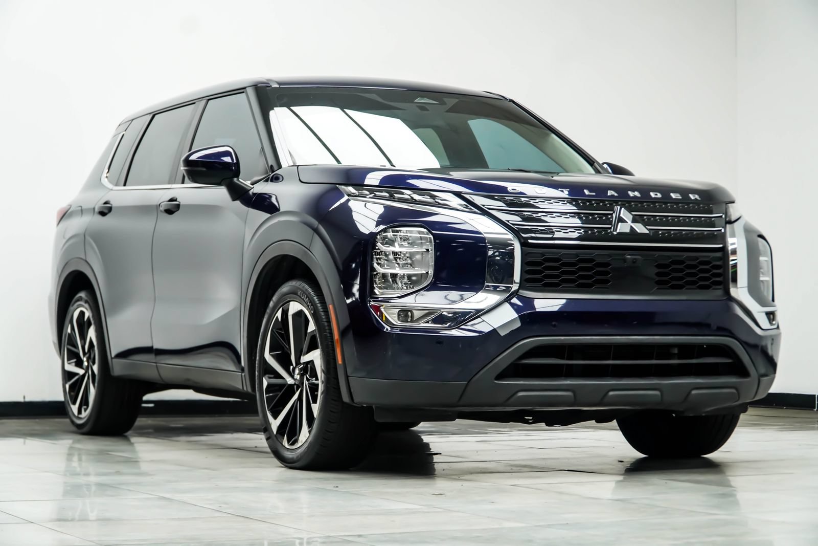 Used 2024 Mitsubishi Outlander SE FWD image 5