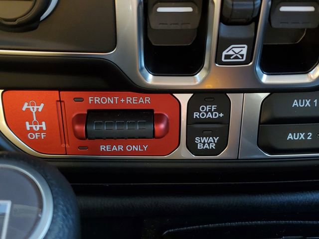 Certified 2025 Jeep Wrangler Unlimited Rubicon w/ Safety Group image 34