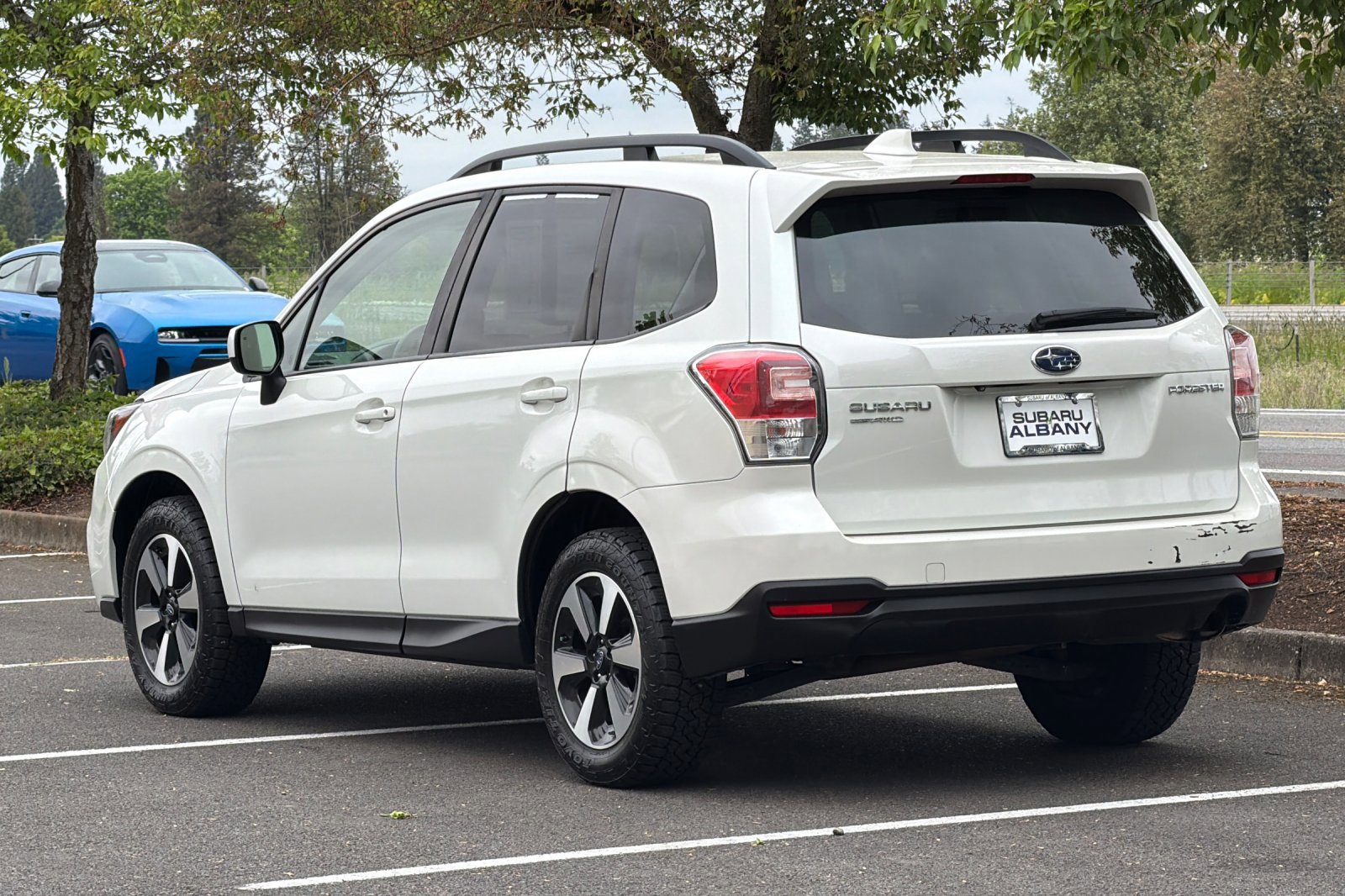 Used 2018 Subaru Forester 2.5i Premium w/ All-Weather Package AWD/4WD image 6