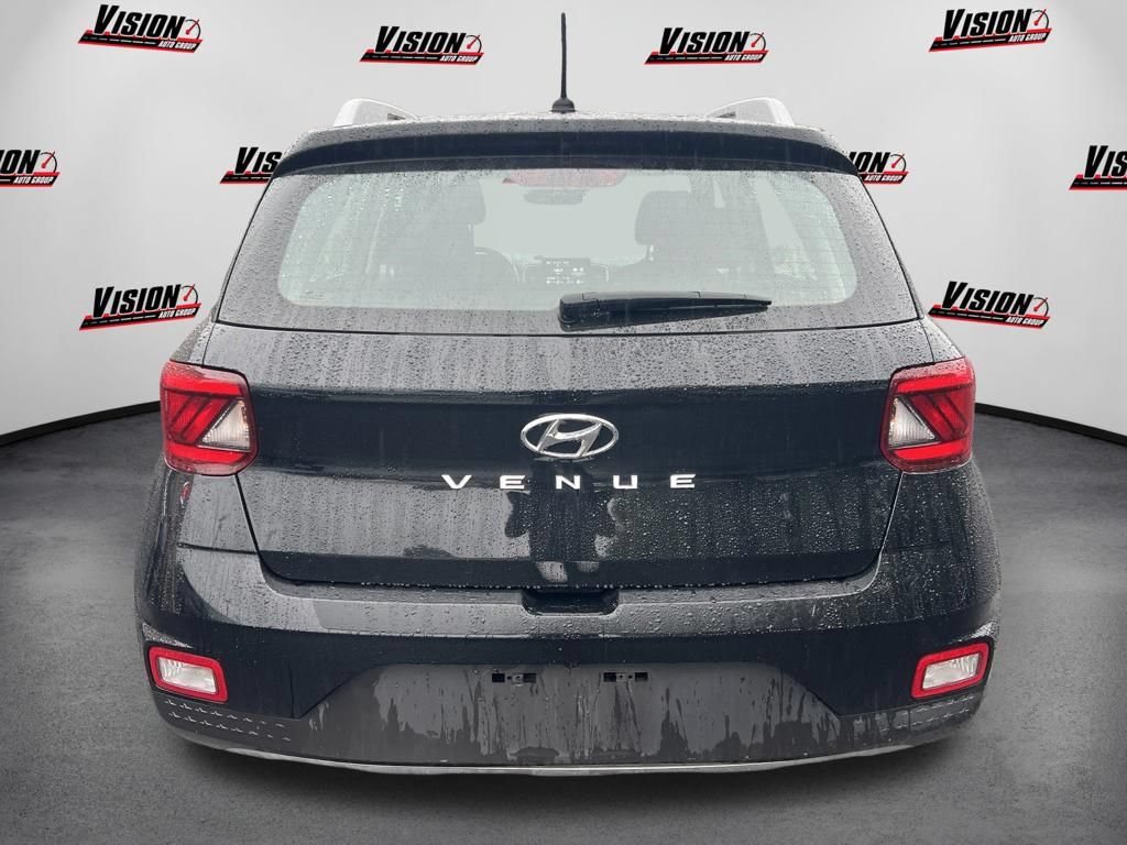 Certified 2024 Hyundai Venue SEL FWD image 6