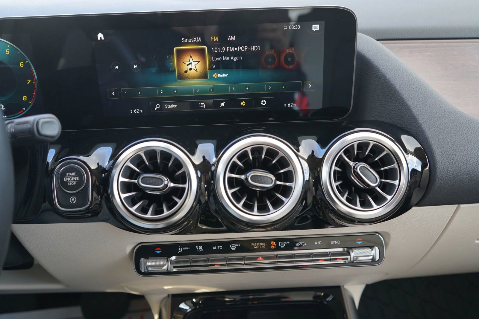 Used 2022 Mercedes-Benz GLA 250 4MATIC image 12