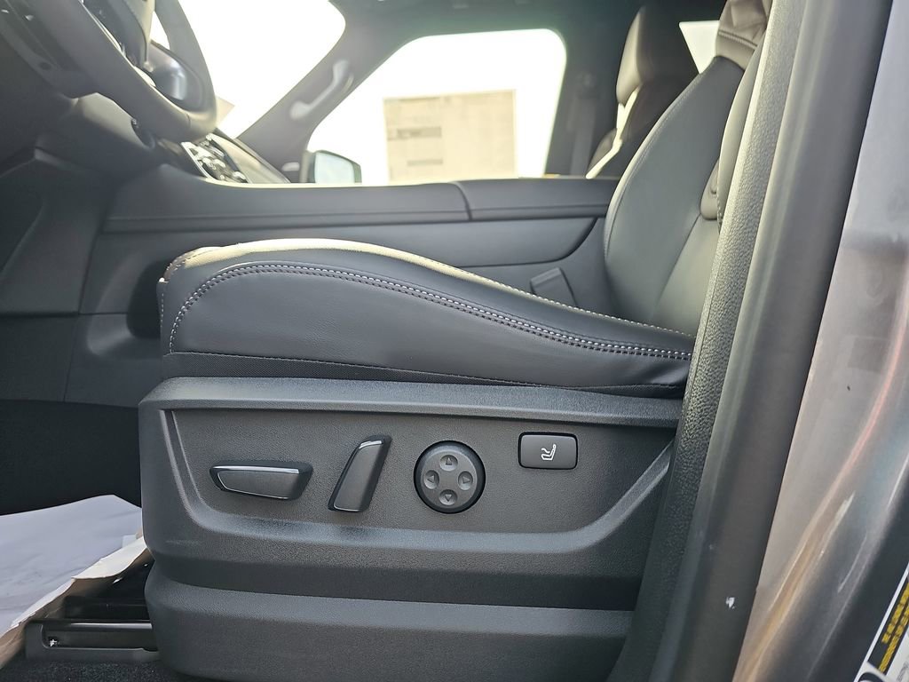 New 2026 Nissan Armada Platinum Reserve image 33