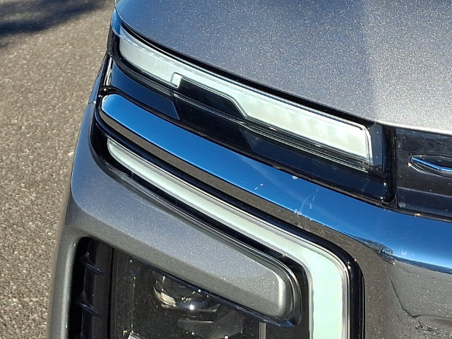 Used 2025 Chevrolet Tahoe Premier AWD/4WD image 29