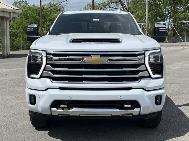 New 2026 Chevrolet Silverado 2500 High Country w/ High Country Premium Package AWD/4WD image 8
