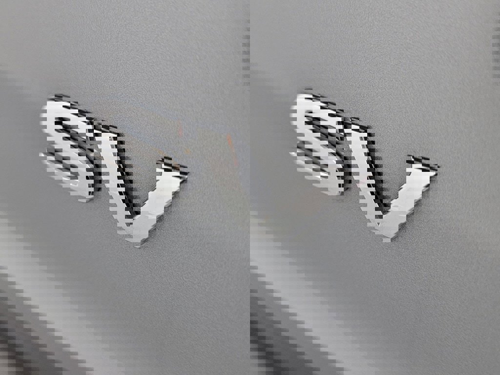 Used 2023 Nissan Rogue SV image 10