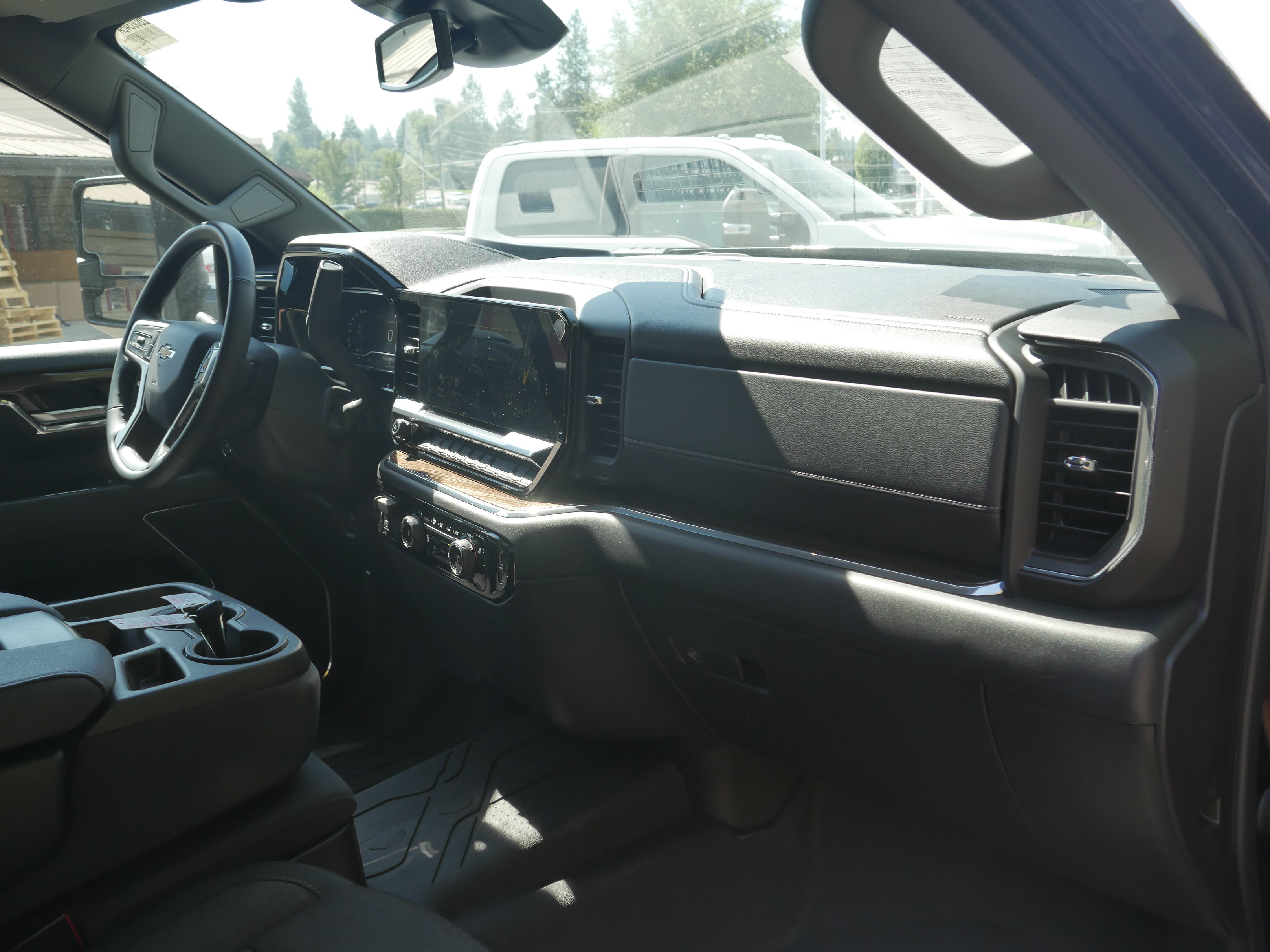 Used 2024 Chevrolet Silverado 3500 LT w/ Convenience Package AWD/4WD image 27