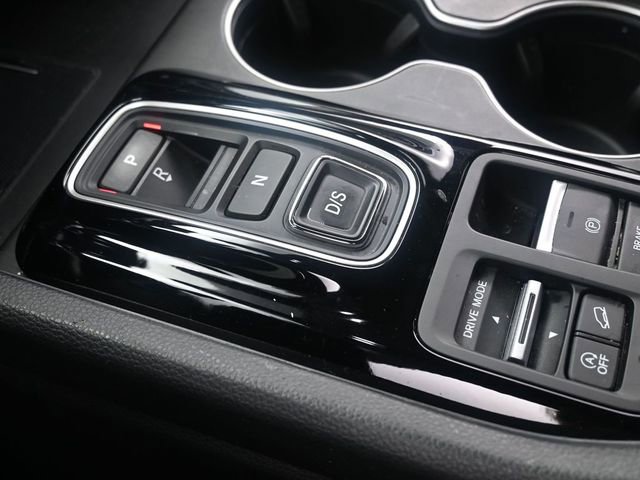 Used 2023 Honda Pilot Touring image 14