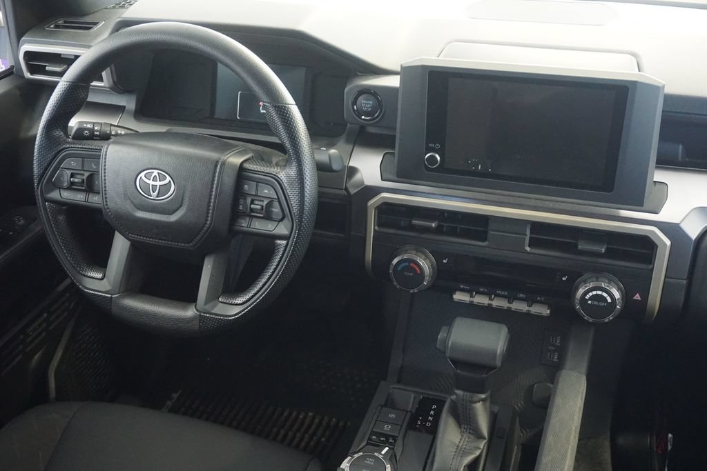 Used 2025 Toyota Tacoma SR5 AWD/4WD image 25