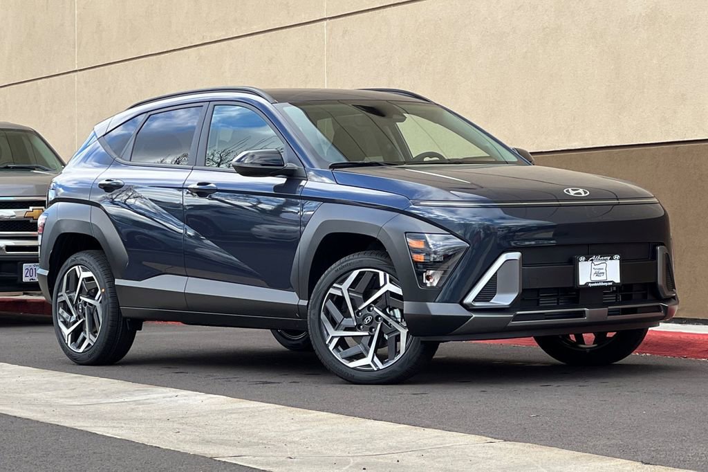 New 2026 Hyundai Kona SEL Premium image 2