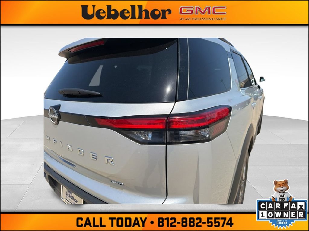 Used 2025 Nissan Pathfinder SV AWD/4WD image 11