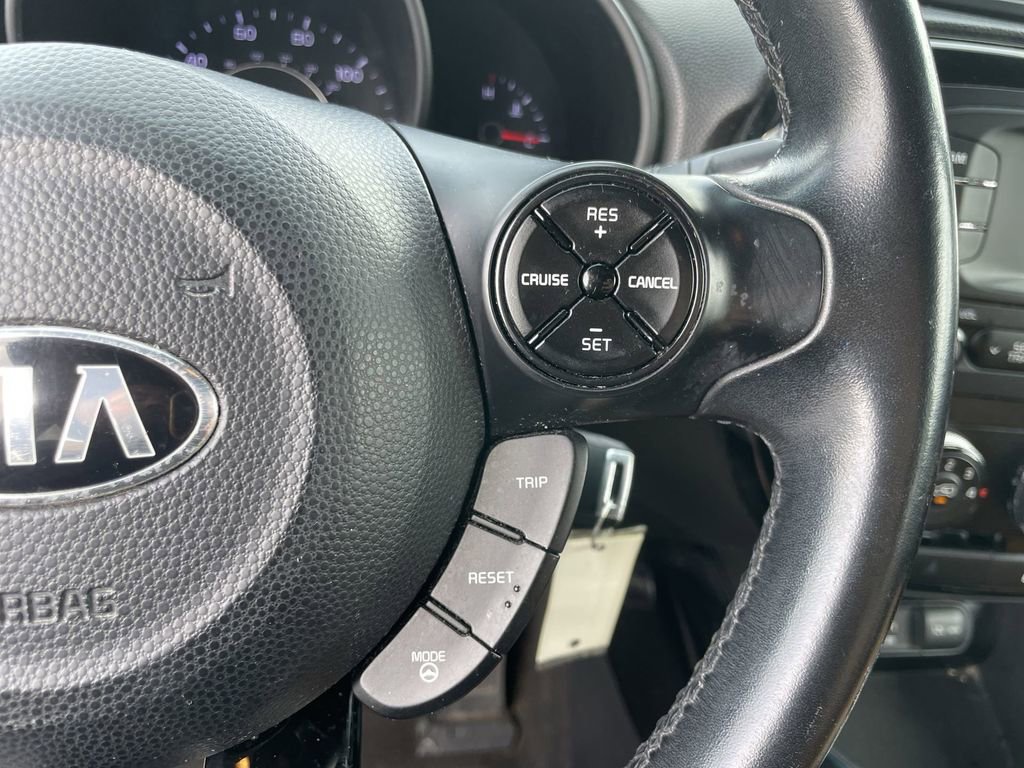 Used 2015 Kia Soul ! w/ Umber Package 1 FWD image 16