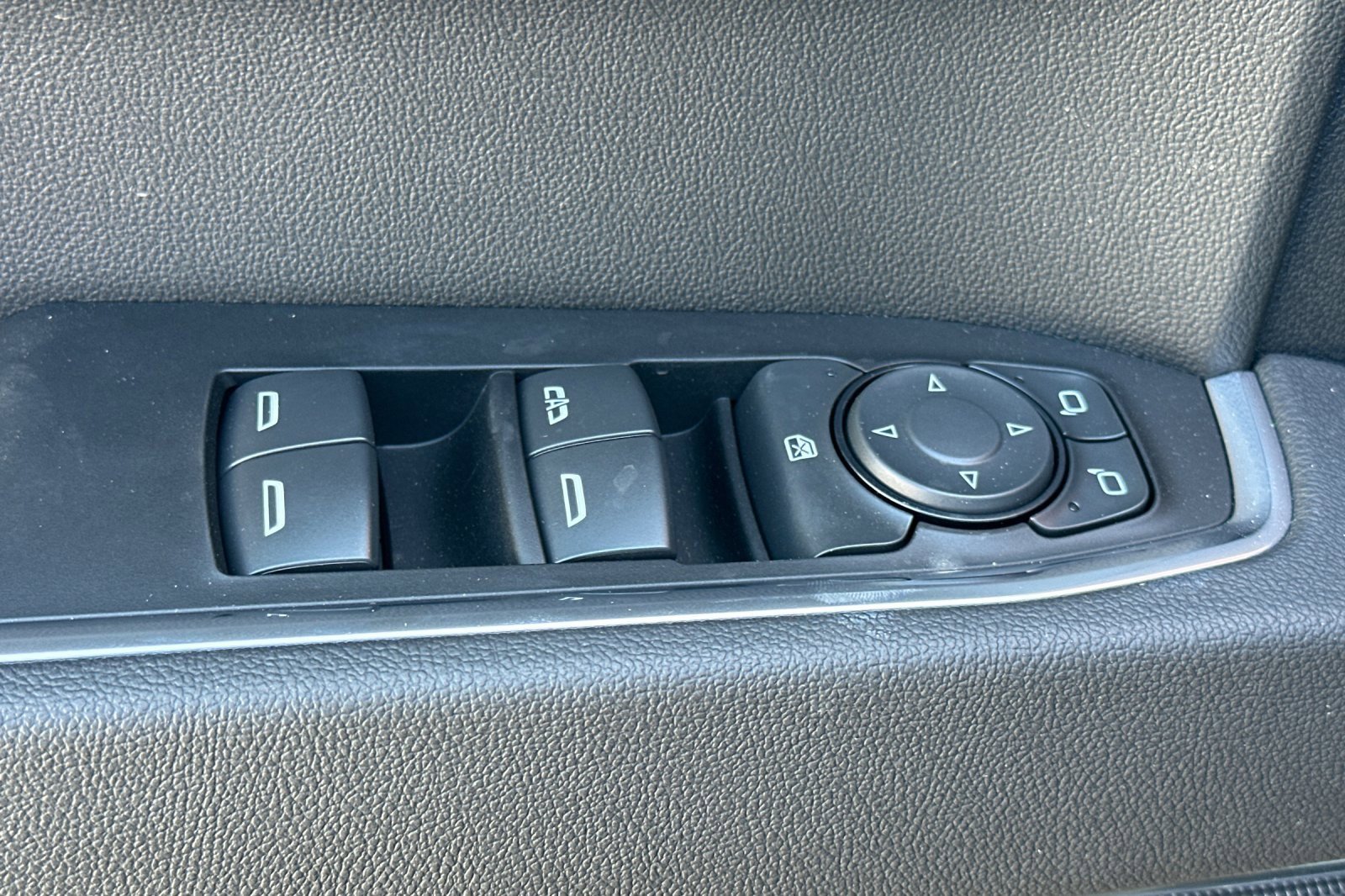 New 2025 GMC Sierra 1500 Elevation w/ Preferred Package image 11