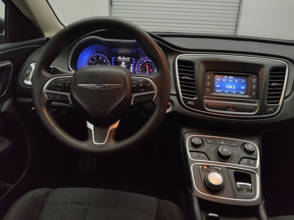 Used 2016 Chrysler 200 Limited image 22