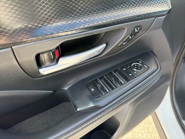 Used 2024 Toyota Grand Highlander AWD Hybrid image 12