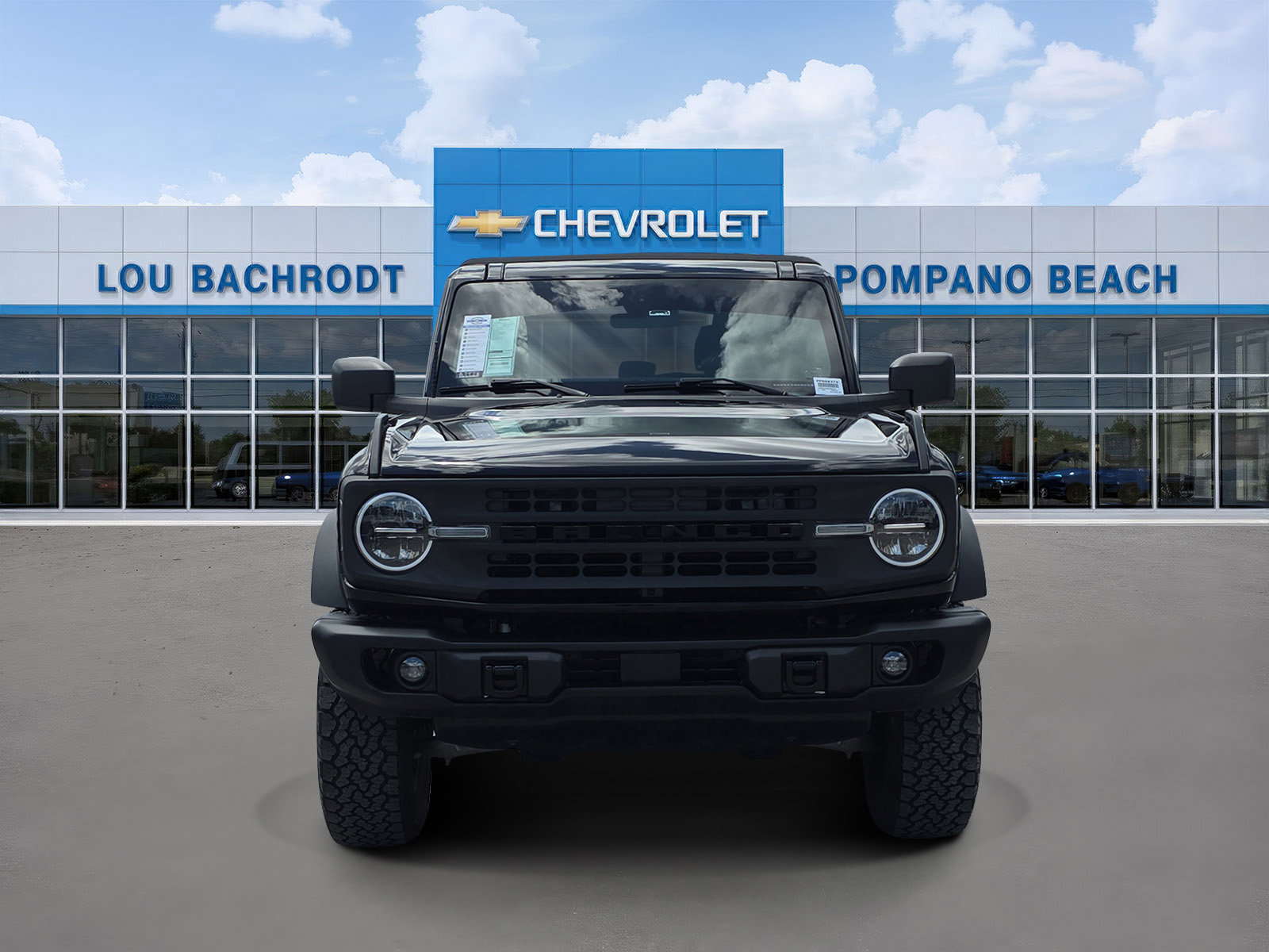 Used 2022 Ford Bronco Black Diamond image 2