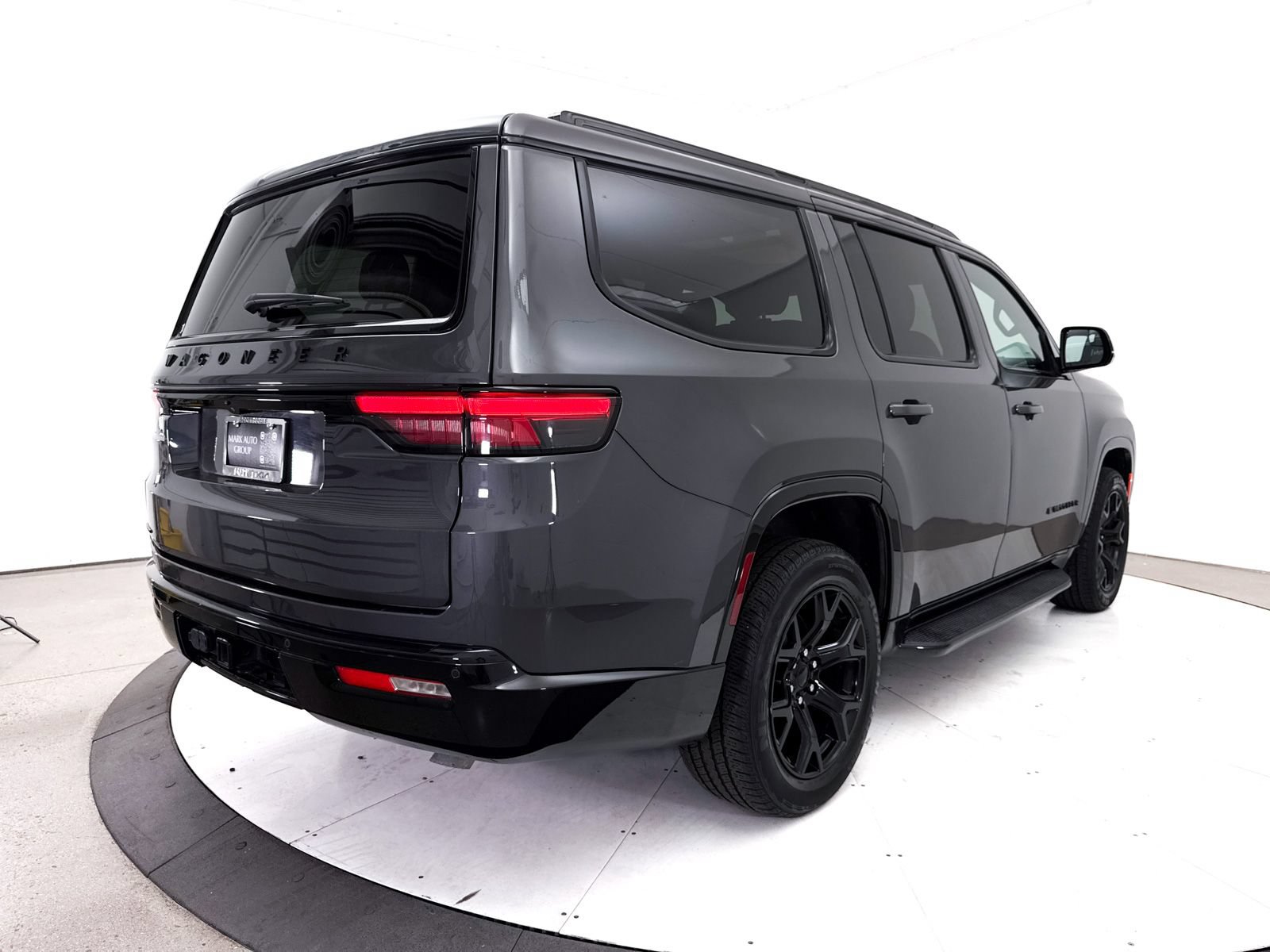 Used 2023 Jeep Wagoneer Series II AWD/4WD image 21