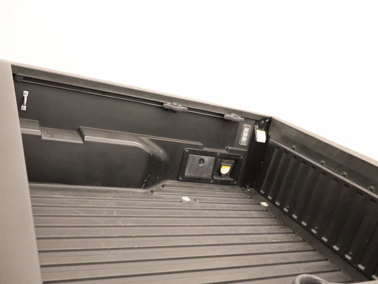 Used 2022 Toyota Tacoma TRD Off-Road image 18