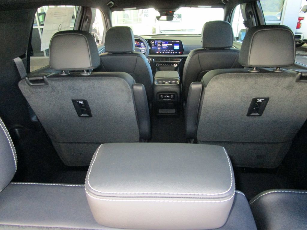 New 2026 Chevrolet Traverse LT w/ Driver Confidence Package image 14