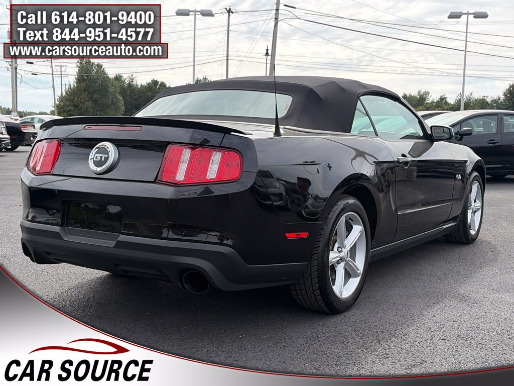 Used 2012 Ford Mustang GT Premium w/ HID Headlamps & Security Pkg RWD image 5