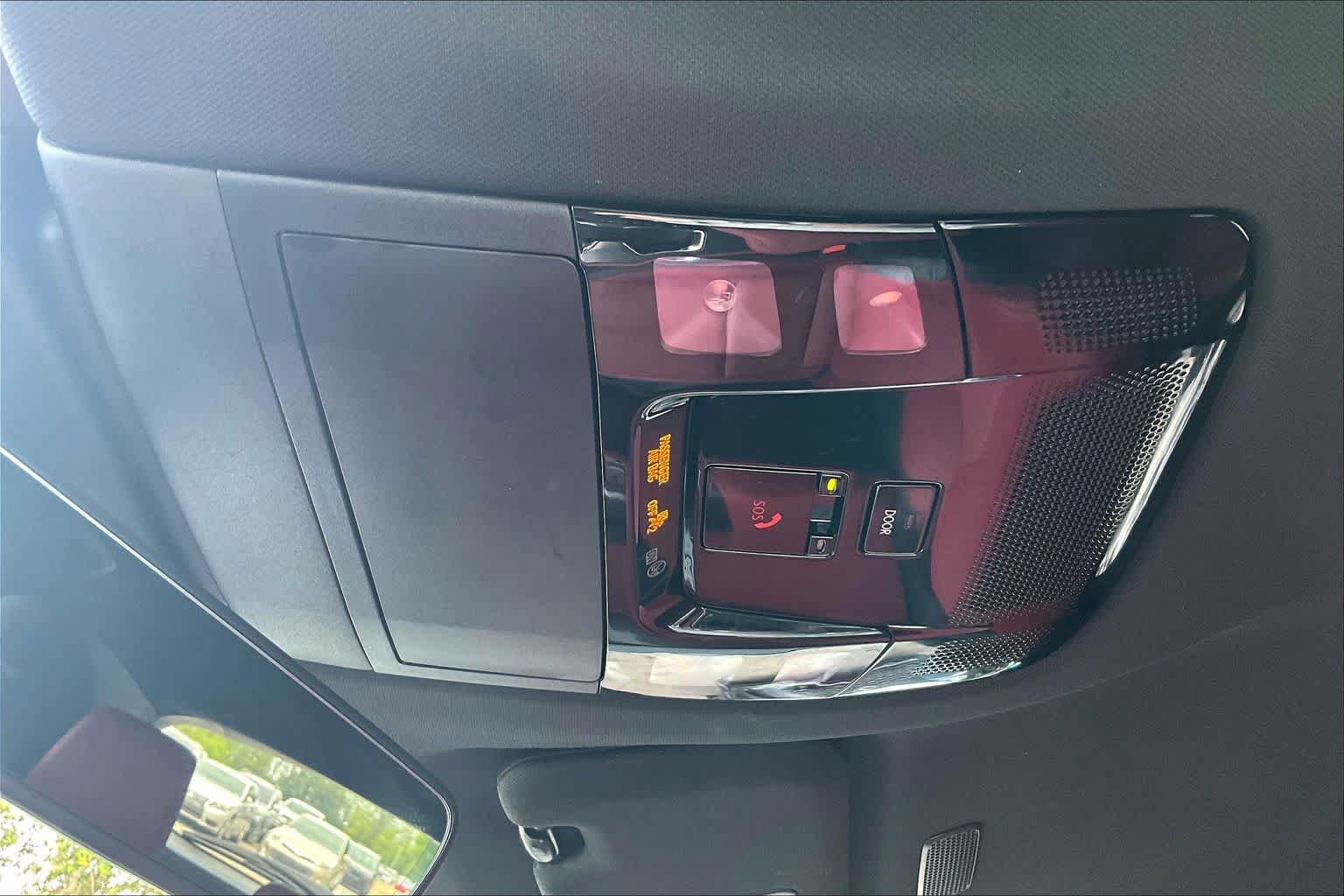 Used 2025 Lexus NX 250 FWD w/ Accessory Package (Z2) image 32
