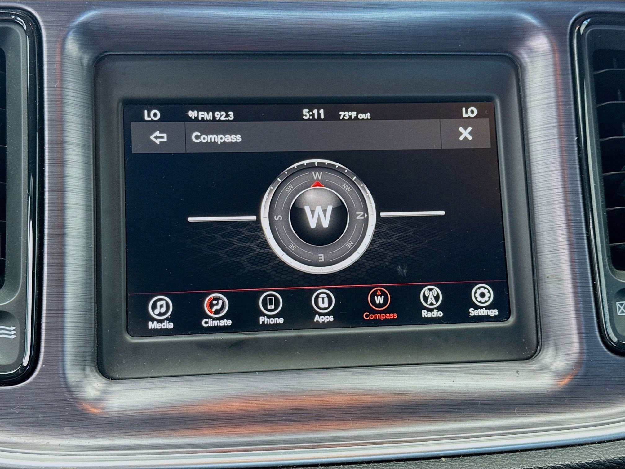 Used 2018 Dodge Challenger SXT image 9