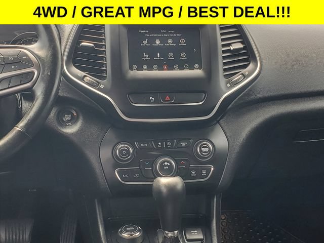 Used 2020 Jeep Cherokee Latitude Plus w/ Cold Weather Group AWD/4WD image 27