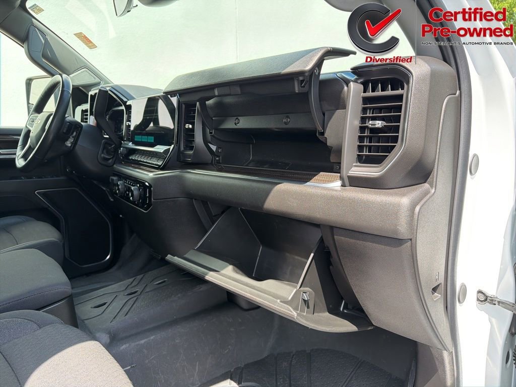 Used 2024 Chevrolet Silverado 2500 LT AWD/4WD image 45
