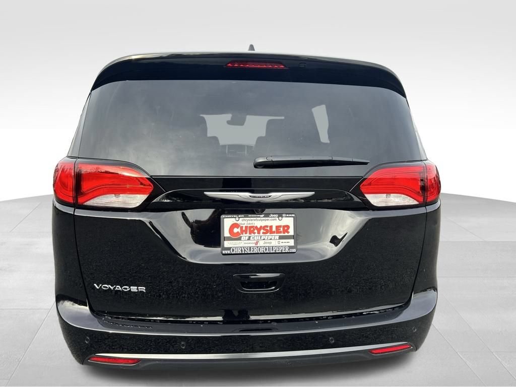 New 2026 Chrysler Voyager LX FWD image 19