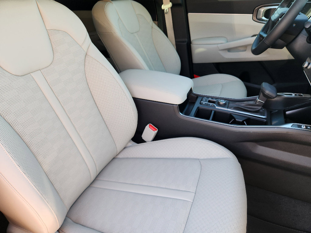 New 2026 Kia Sorento S w/ S Panoramic Sunroof Package image 10