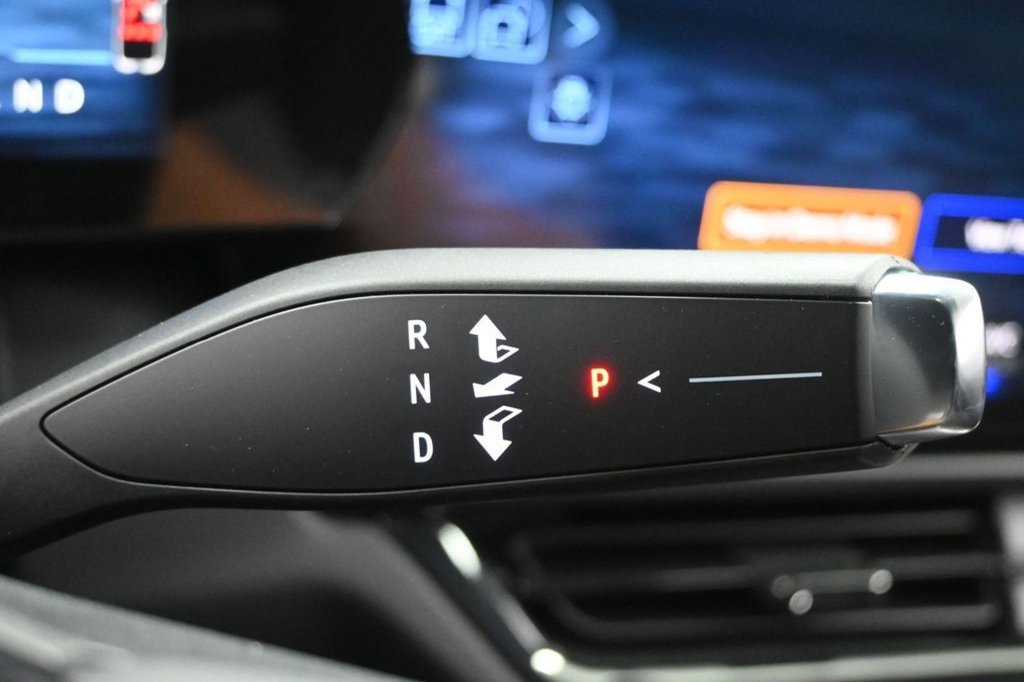 New 2026 Chevrolet Equinox EV RS w/ Convenience Package II FWD image 34