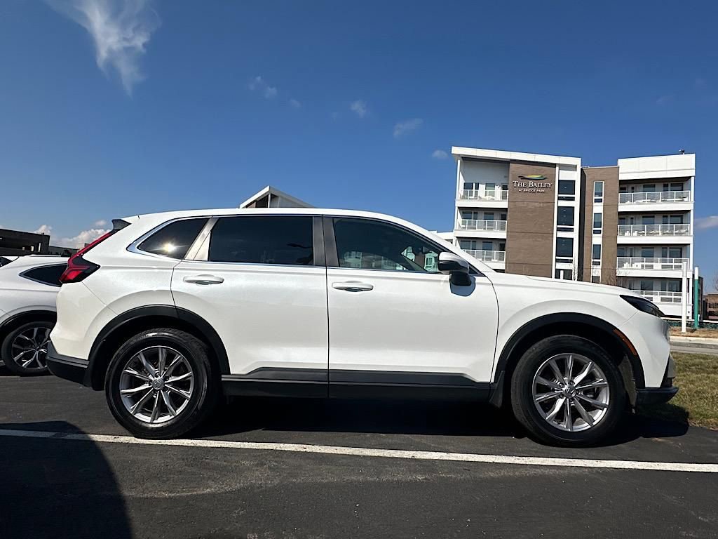 Used 2023 Honda CR-V EX-L image 11