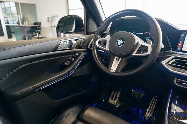 Used 2022 BMW X7 M50i w/ Cold Weather Package image 12