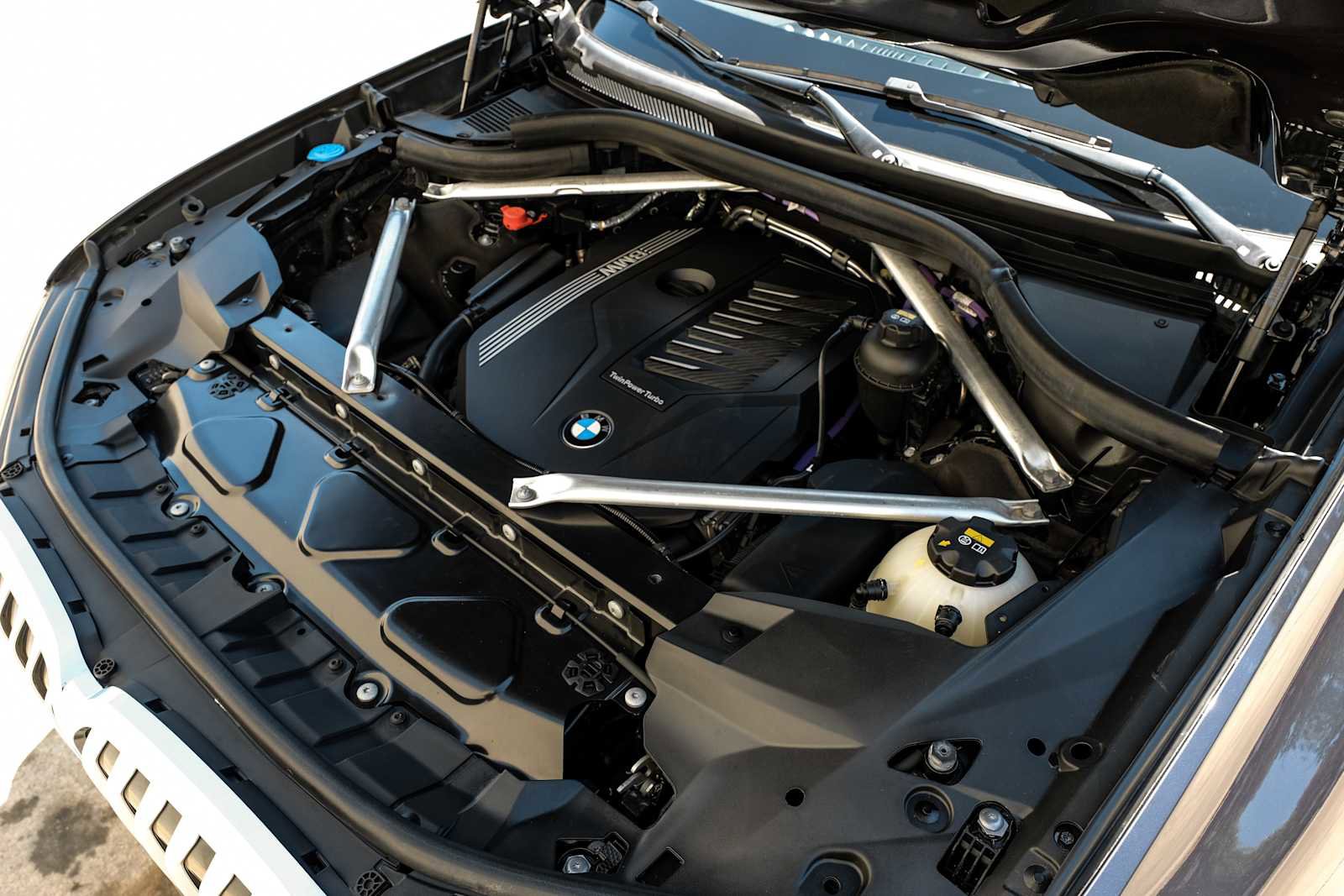 Used 2022 BMW X7 xDrive40i w/ Premium Package image 49