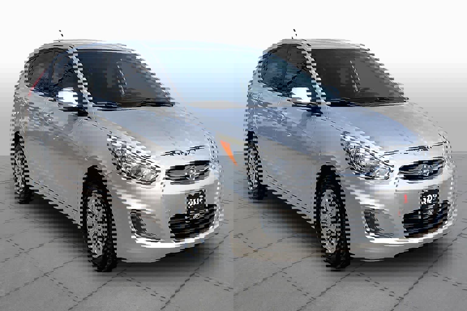 Used 2017 Hyundai Accent SE image 3