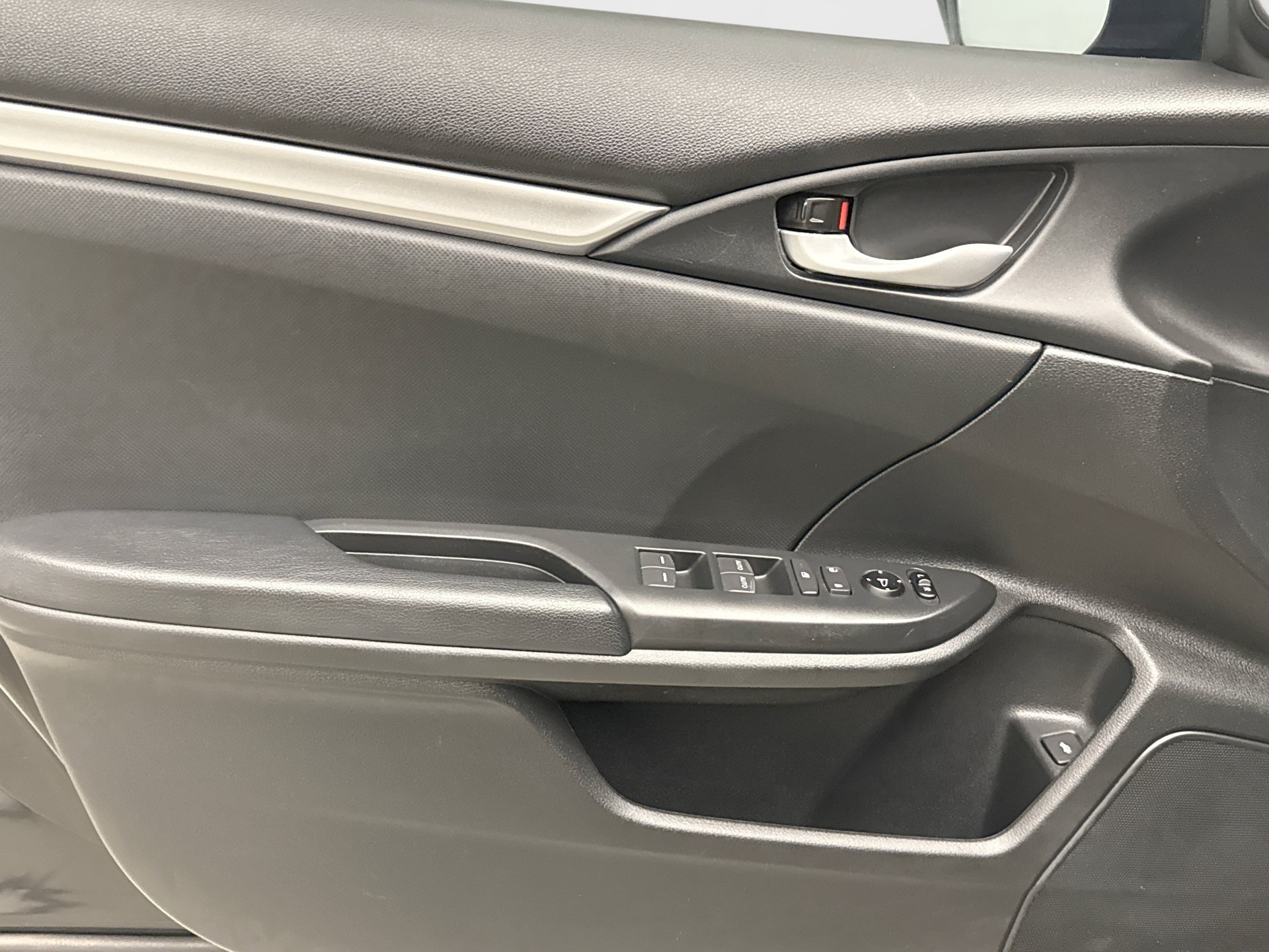 Used 2019 Honda Civic Sport image 9