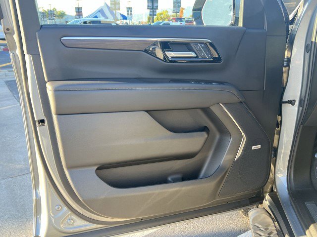 Used 2025 Chevrolet Tahoe Z71 w/ Comfort Package image 23