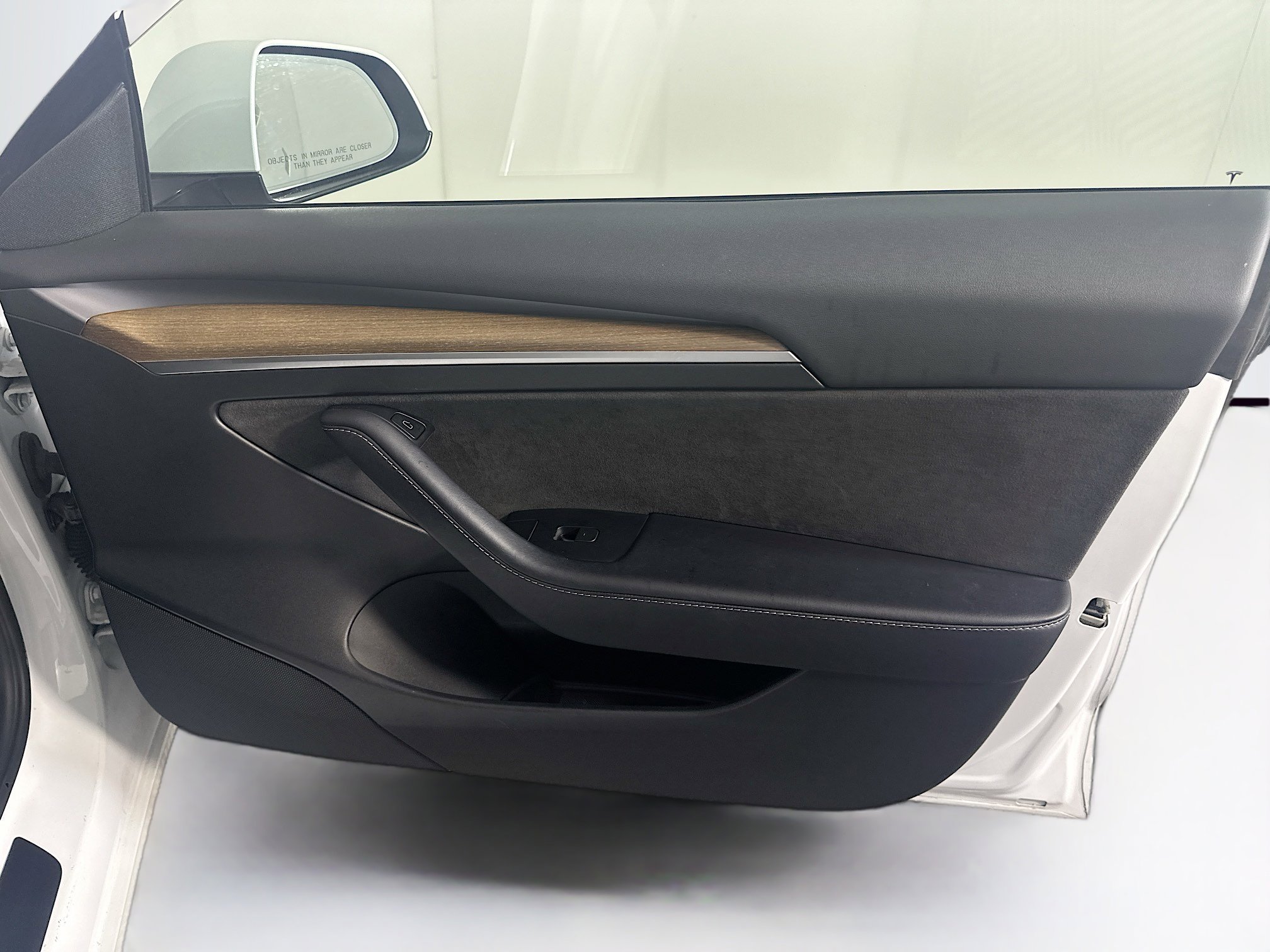 Used 2023 Tesla Model 3 Standard Range RWD image 32