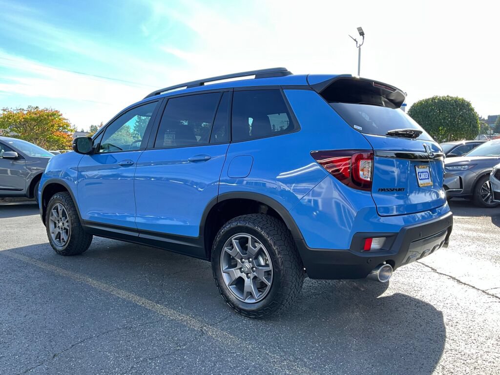 Used 2024 Honda Passport TrailSport image 5