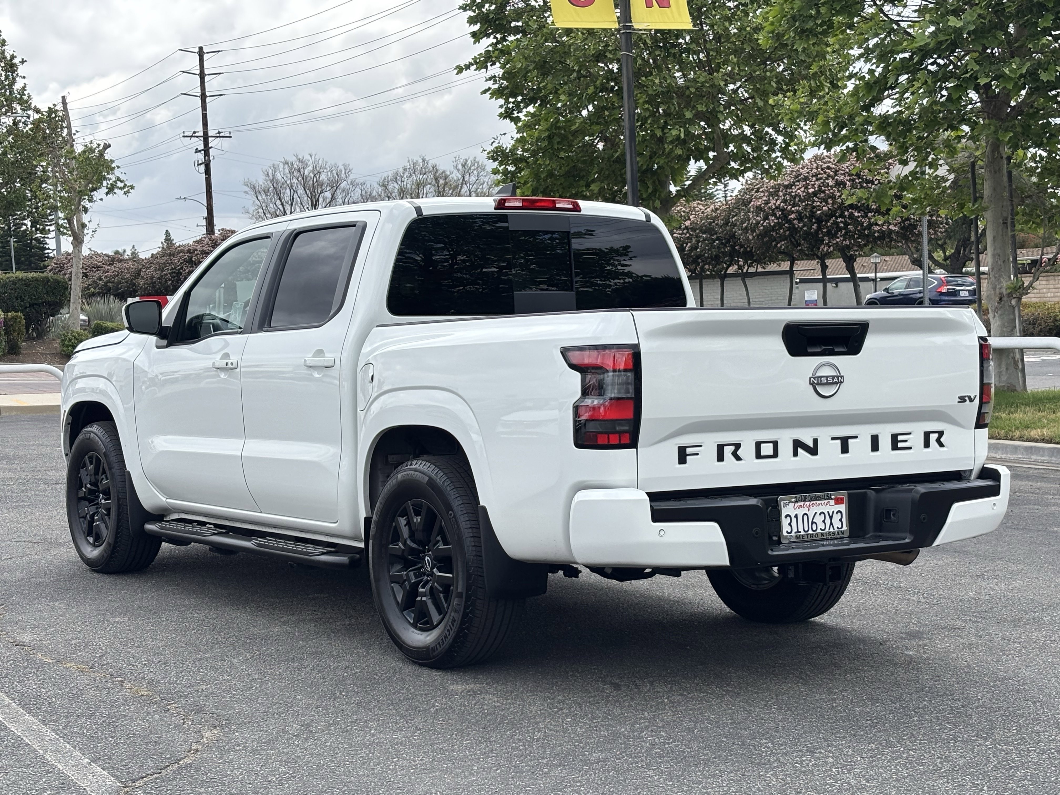 Used 2024 Nissan Frontier SV w/ SV Convenience Package RWD image 5