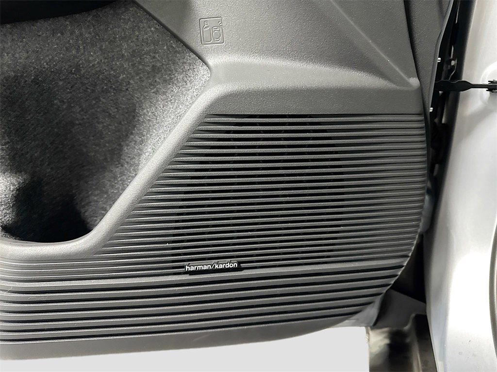 New 2026 Subaru Outback Limited XT image 17