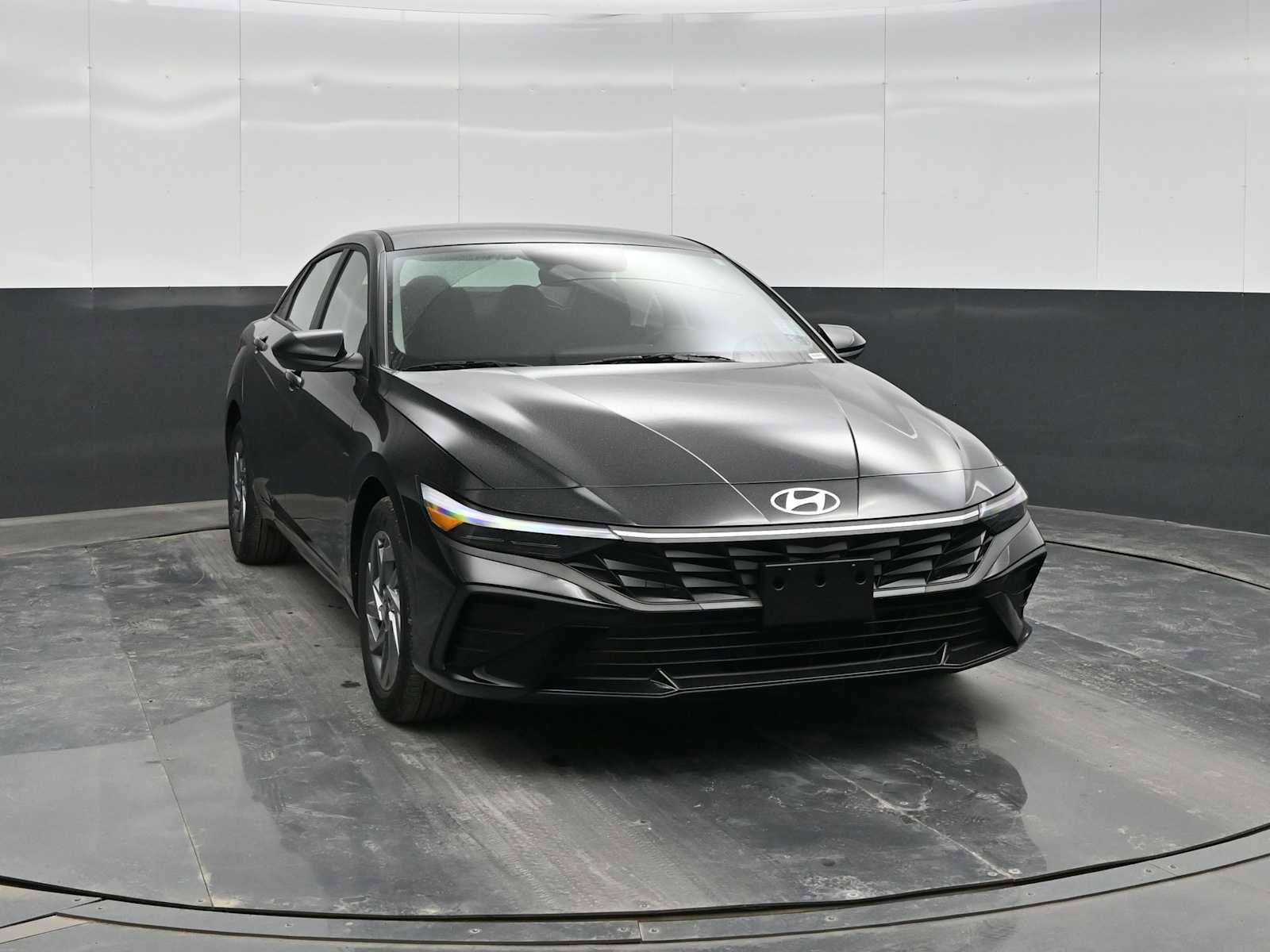 New 2026 Hyundai Elantra Blue image 2