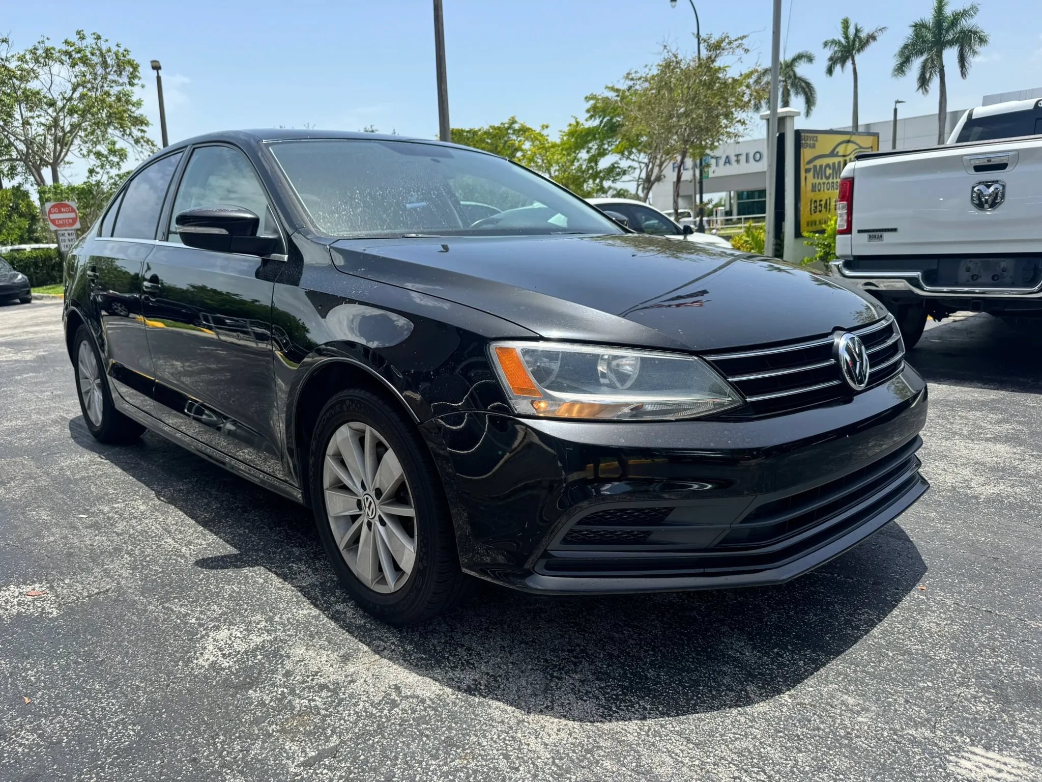 Used 2015 Volkswagen Jetta Sport FWD image 3