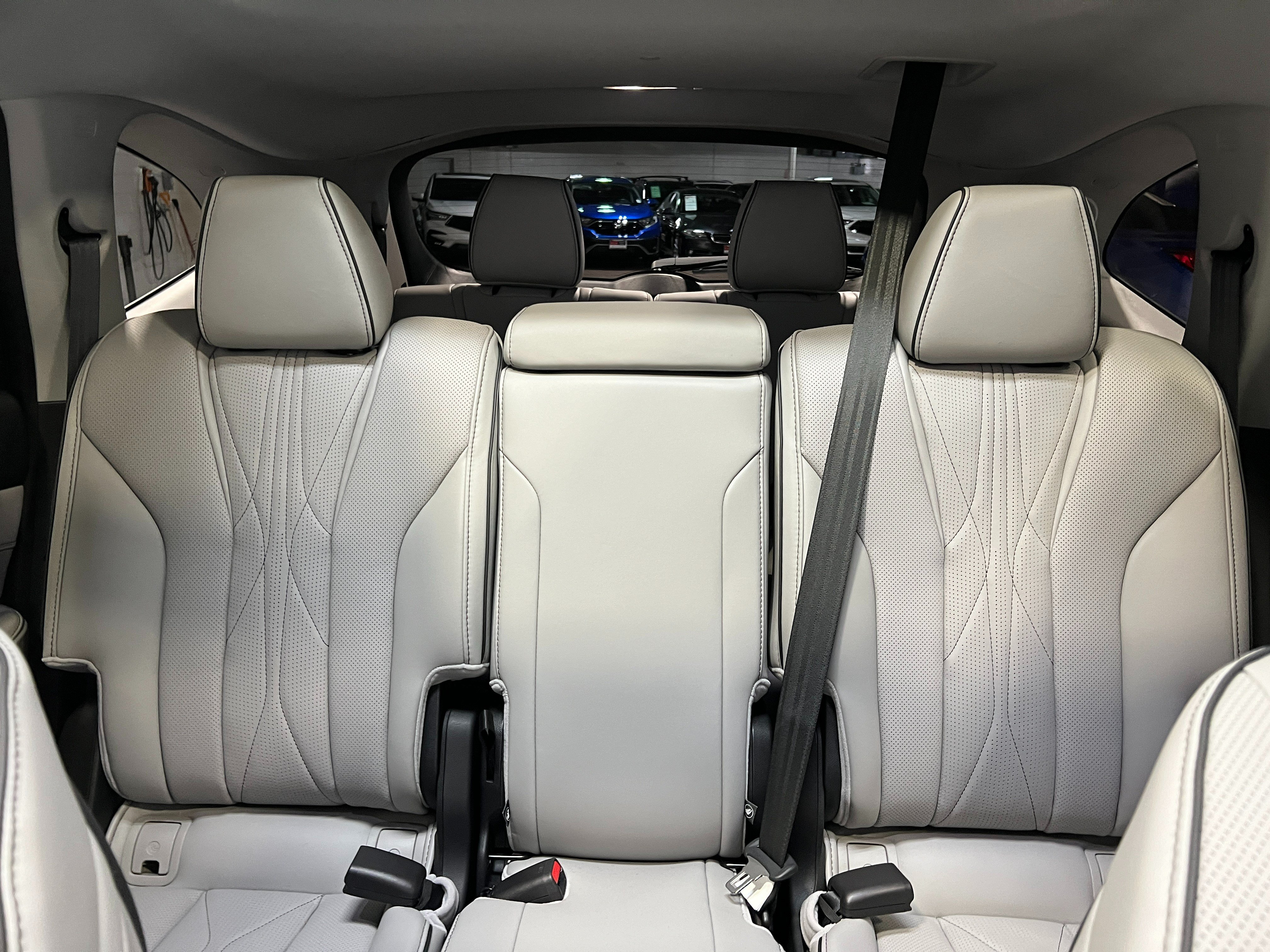 Used 2026 Acura MDX w/ Advance Package AWD/4WD image 29