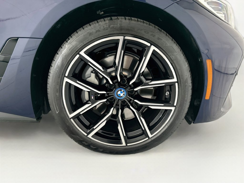 Certified 2024 BMW i4 eDrive35 w/ M Sport Package RWD image 31